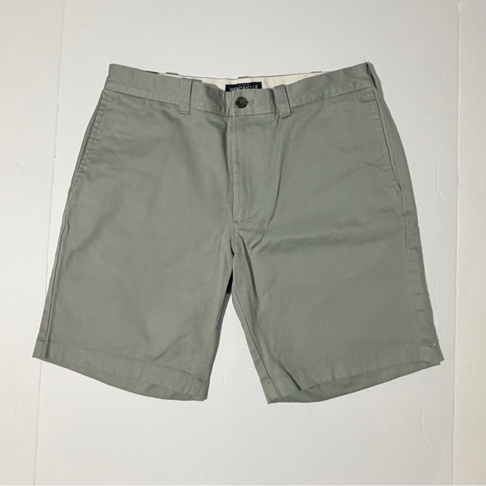 J. Crew Men's Light Gray Flat Front Shorts